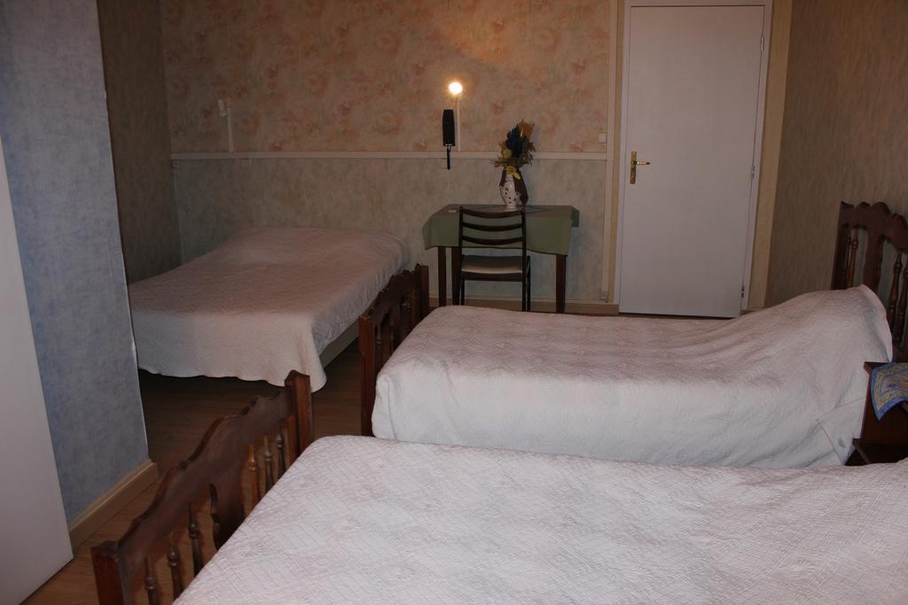 Hotel Restaurant La Camargue سالين دي جيرو الغرفة الصورة