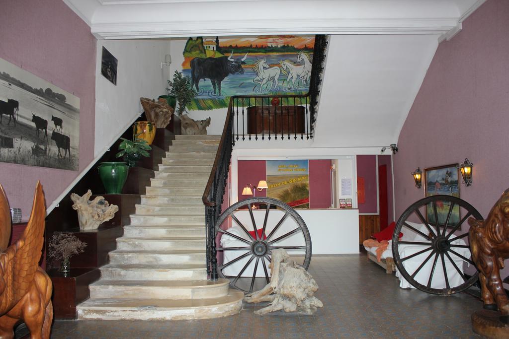 Hotel Restaurant La Camargue سالين دي جيرو المظهر الخارجي الصورة